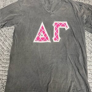 Delta Gamma DG Letter v-neck